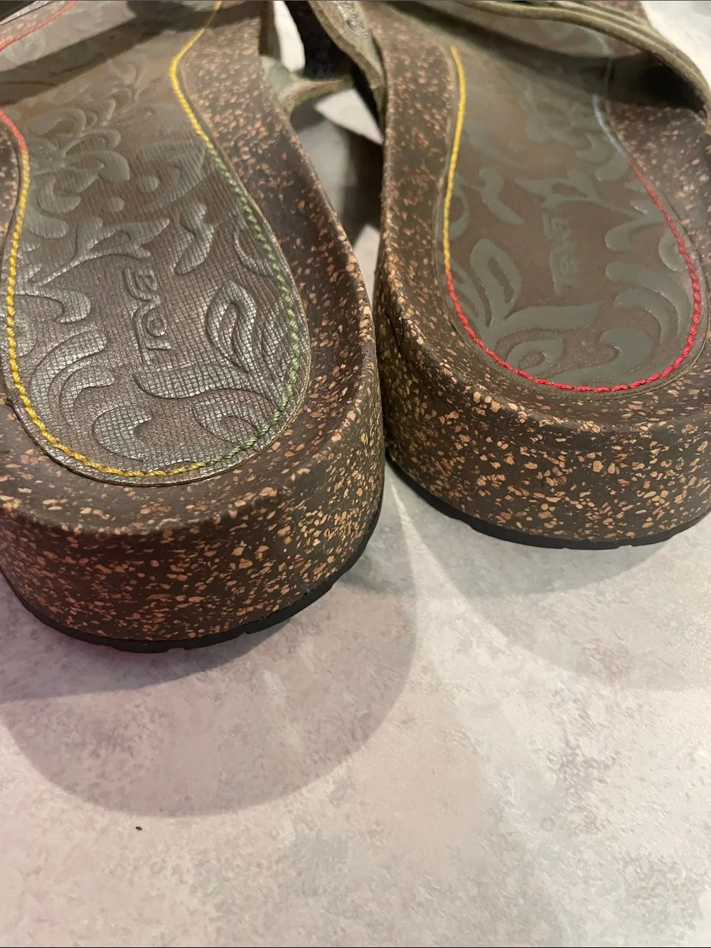 Teva Ventura Flip Flop Sandals - Picture 4 of 9